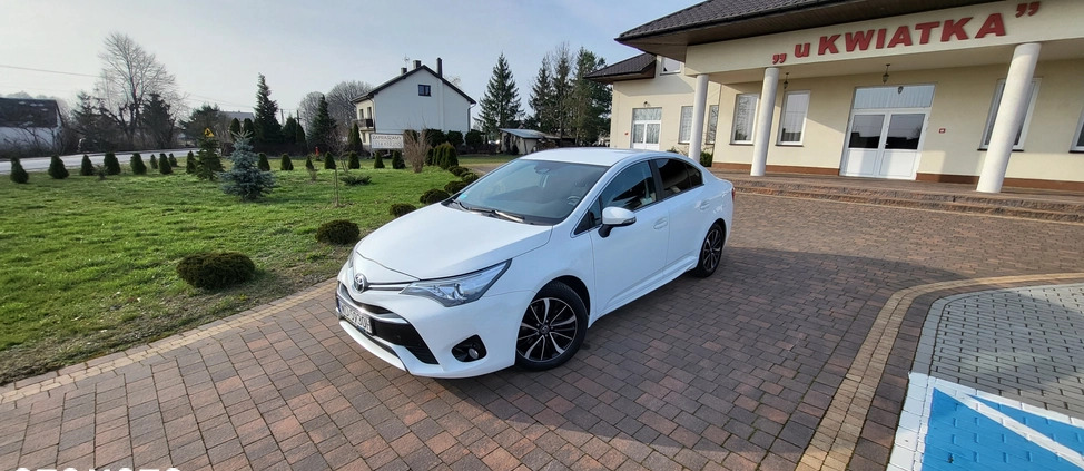 Toyota Avensis cena 53900 przebieg: 178000, rok produkcji 2018 z Siedlce małe 79